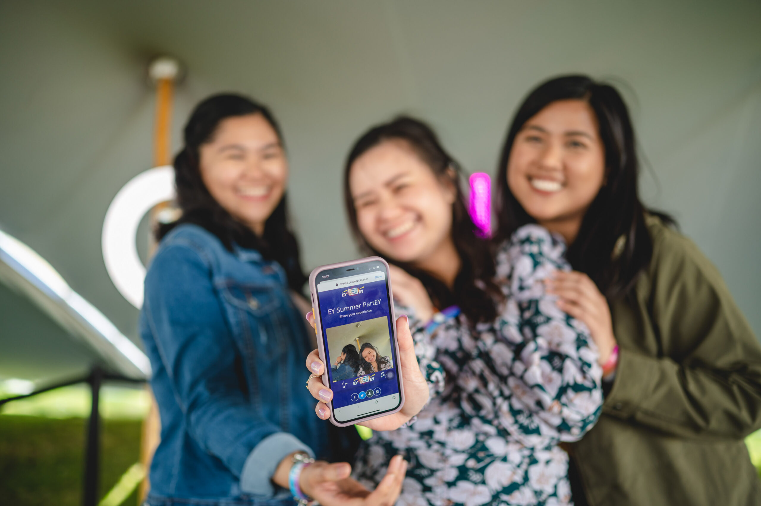 DSLR photo booth with backdrop stand for party entertainment