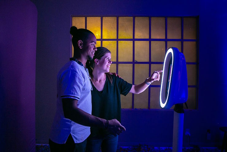 How a Photo Booth Turns Any Party Into an Unforgettable Experience